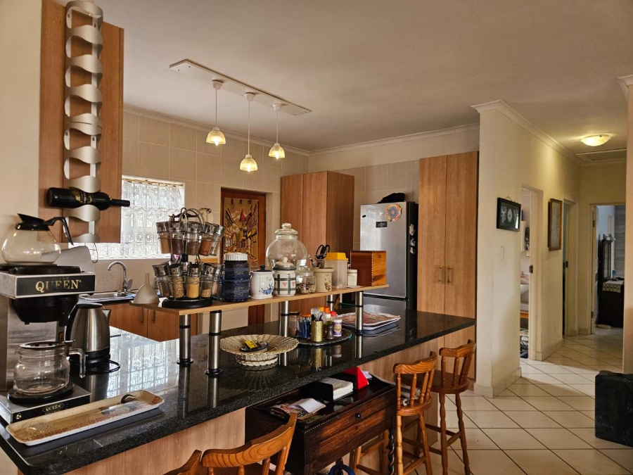 3 Bedroom Property for Sale in Jeffreys Bay Central Eastern Cape